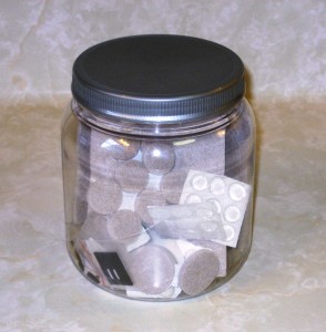 plastic-jars_2320_use_MS_web